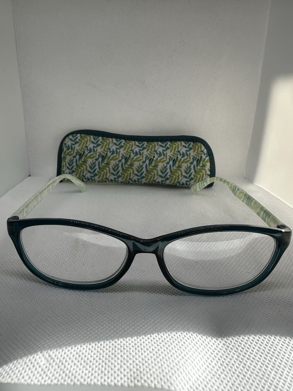 E-Z Reader Gwyn Tel Womens Reading Glasses Teal Green Leaves Oval Readers Case